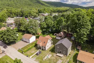 22 Oak St, Greenwood Lake, NY 10925 - Photo 4