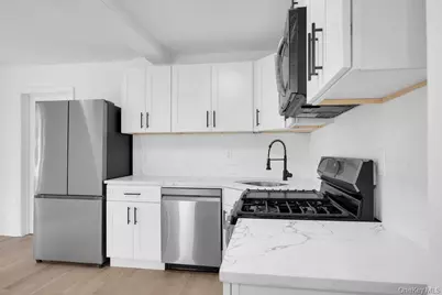 173-62 103rd Road, Jamaica, NY 11433 - Photo 2