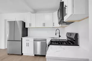 173-62 103rd Rd, Jamaica, NY 11433 - Photo 2
