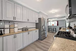 413 Woodfield Rd, West Hempstead, NY 11552 - Photo 12