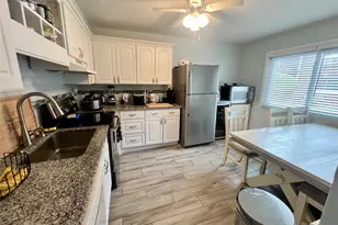 40 W 4th St, Patchogue, NY 11772 - Photo 8