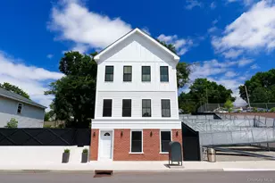 328 Columbia St, Hudson, NY 12534 - Photo 1