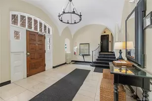 26 Pondfield Rd, Bronxville, NY 10708 - Photo 4