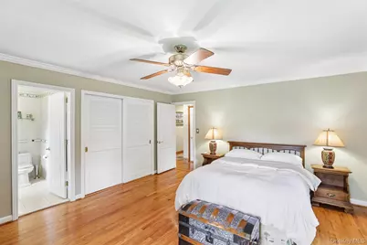 6 Berry Lane, Glen Cove, NY 11542 - Photo 12