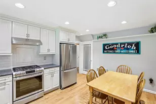 6 Berry Ln, Glen Cove, NY 11542 - Photo 10