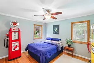 6 Berry Ln, Glen Cove, NY 11542 - Photo 14
