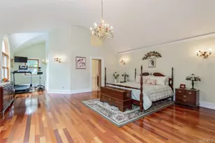 48 River Heights Dr, Smithtown, NY 11787 - Photo 12