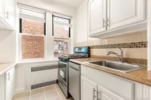 100-10 67th Rd, Forest Hills, NY 11375 - Photo 8