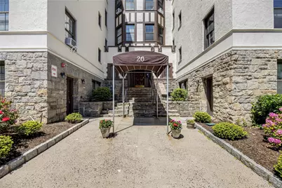 26 Pondfield Road #1D, Bronxville, NY 10708 - Photo 2