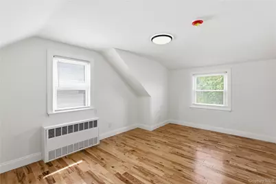 646 Macon Place, Uniondale, NY 11553 - Photo 14