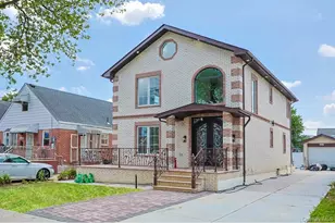 83-46 248th St, Bellerose, NY 11426 - Photo 2