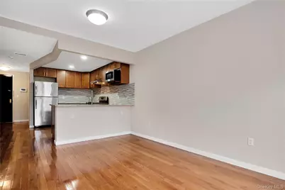 172-18 Jamaica Avenue, Jamaica, NY 11432 - Photo 18