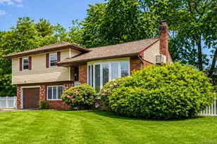 2466 New York New York Ave, Melville, NY 11747 - Photo 2