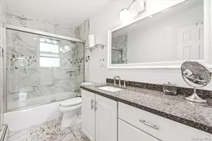 2466 New York New York Ave, Melville, NY 11747 - Photo 32