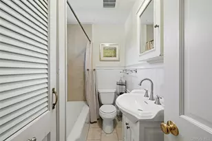 17 Pauchogue Ave, East Islip, NY 11730 - Photo 12
