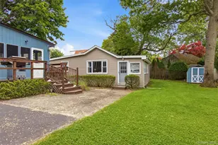 120 Soundview Dr, Rocky Point, NY 11778 - Photo 32