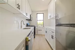 10-40 Neilson St, Far Rockaway, NY 11691 - Photo 2