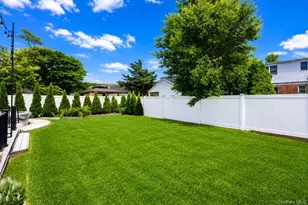 140 Euclid Ave, Massapequa, NY 11758 - Photo 30