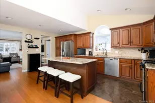 140 Euclid Ave, Massapequa, NY 11758 - Photo 20
