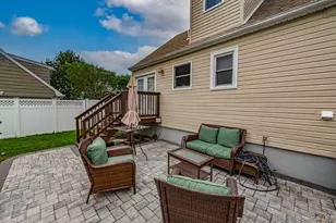 49 Mortimer Ave, Babylon, NY 11702 - Photo 14