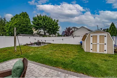 49 Mortimer Avenue, Babylon, NY 11702 - Photo 16