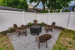 49 Mortimer Ave, Babylon, NY 11702 - Photo 18