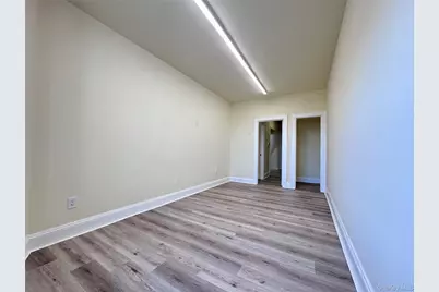 138-11 Jamaica Avenue, Jamaica, NY 11435 - Photo 12