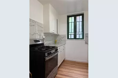 1501 Metropolitan Avenue #MG, Bronx, NY 10462 - Photo 2