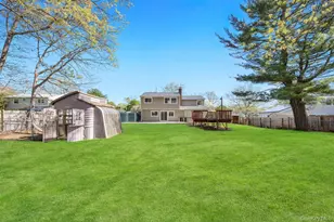 8 Grand Canyon Ln, Coram, NY 11727 - Photo 30