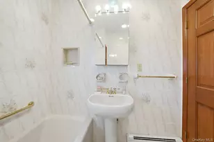 96 Wakefield Ave, Yonkers, NY 10704 - Photo 22