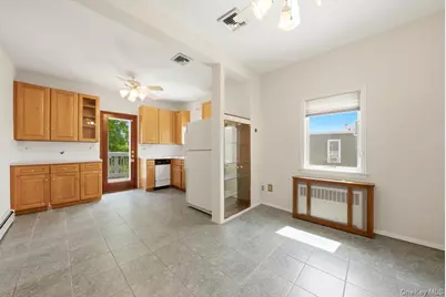 96 Wakefield Avenue, Yonkers, NY 10704 - Photo 18