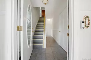 96 Wakefield Ave, Yonkers, NY 10704 - Photo 4