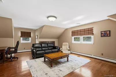 119 Plainview Road, Woodbury, NY 11797 - Photo 42