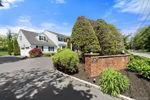 119 Plainview Rd, Woodbury, NY 11797 - Photo 4