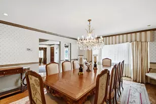 119 Plainview Rd, Woodbury, NY 11797 - Photo 6