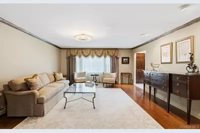 119 Plainview Road, Woodbury, NY 11797 - Photo 12