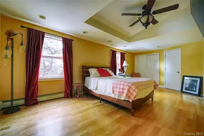 151 Rosemont Avenue, Farmingville, NY 11738 - Photo 18