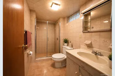 6415 Myrtle Avenue, Ridgewood, NY 11385 - Photo 12