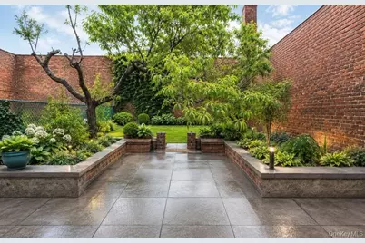 6415 Myrtle Avenue, Ridgewood, NY 11385 - Photo 14