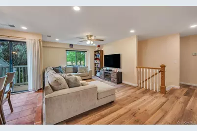 203 Birchwood Road #203, Coram, NY 11727 - Photo 10