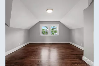 45 Edgewood Road, Rockville Centre, NY 11570 - Photo 18