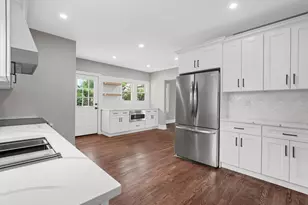 45 Edgewood Rd, Rockville Centre, NY 11570 - Photo 2