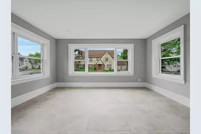 45 Edgewood Road, Rockville Centre, NY 11570 - Photo 8