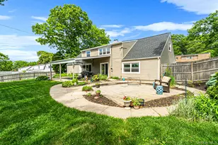 14 Lehigh Ln, Farmingville, NY 11738 - Photo 36