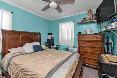 34 Newburgh Street, Elmont, NY 11003 - Photo 12