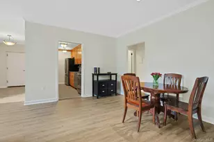 100 Chateau Ln, Hawthorne, NY 10532 - Photo 12