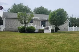 312 Riley Ave, Calverton, NY 11933 - Photo 20