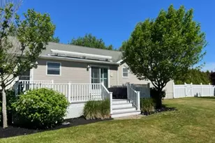 312 Riley Ave, Calverton, NY 11933 - Photo 22
