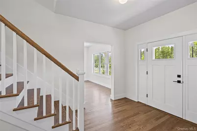 5 Jersey Avenue, Miller Place, NY 11764 - Photo 8