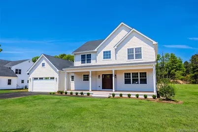5 Jersey Avenue, Miller Place, NY 11764 - Photo 2